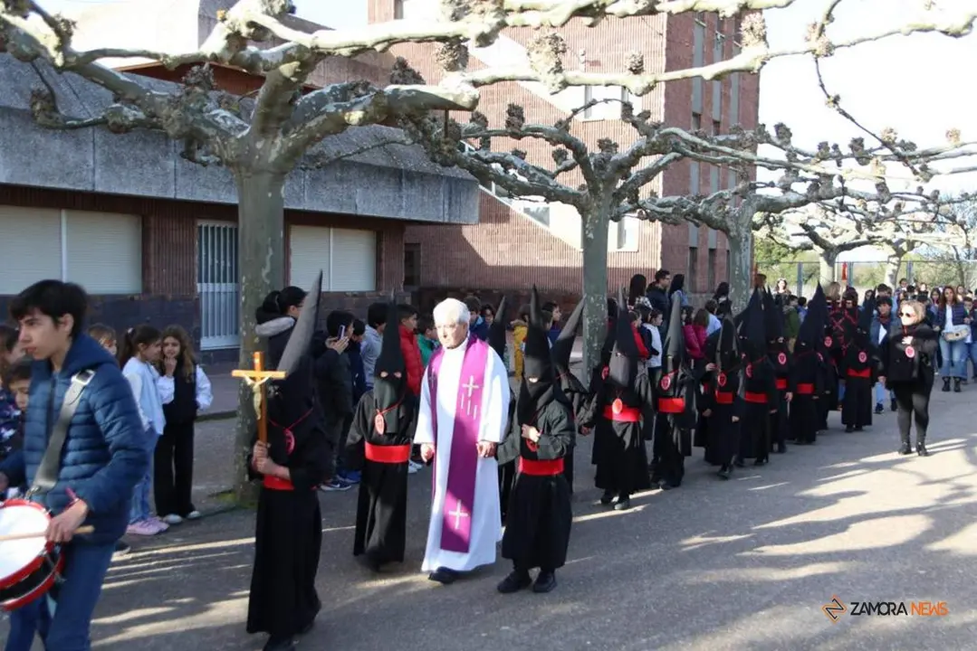 Procesión Semana Santa colegio Corazón de María
