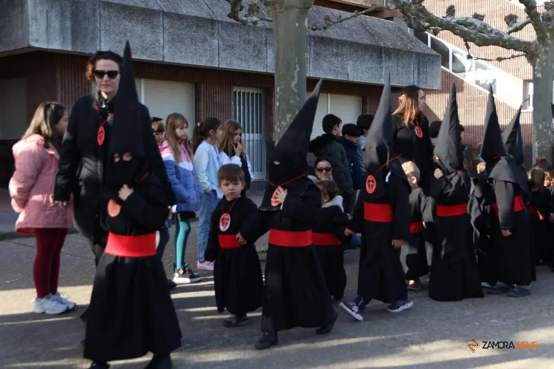 Procesión Semana Santa colegio Corazón de María