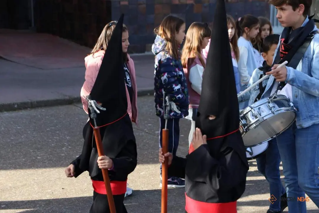 Procesión Semana Santa colegio Corazón de María