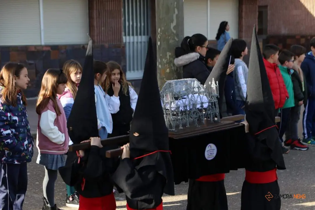 Procesión Semana Santa colegio Corazón de María