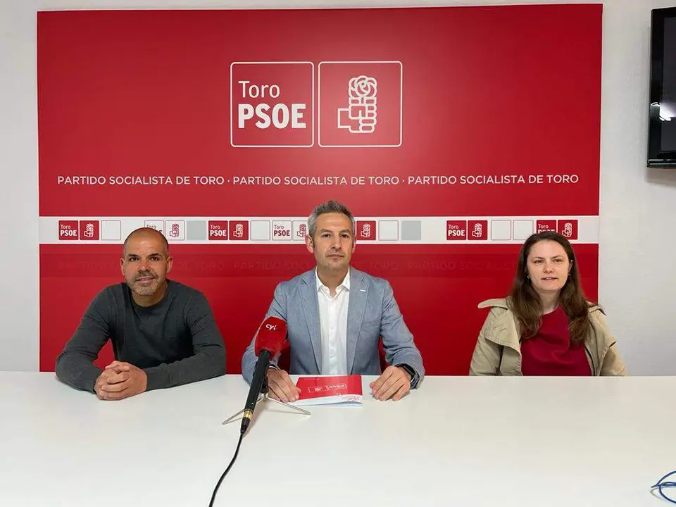 Carlos Rodríguez durante la presentación de su candidatura al Ayuntamiento de Toro