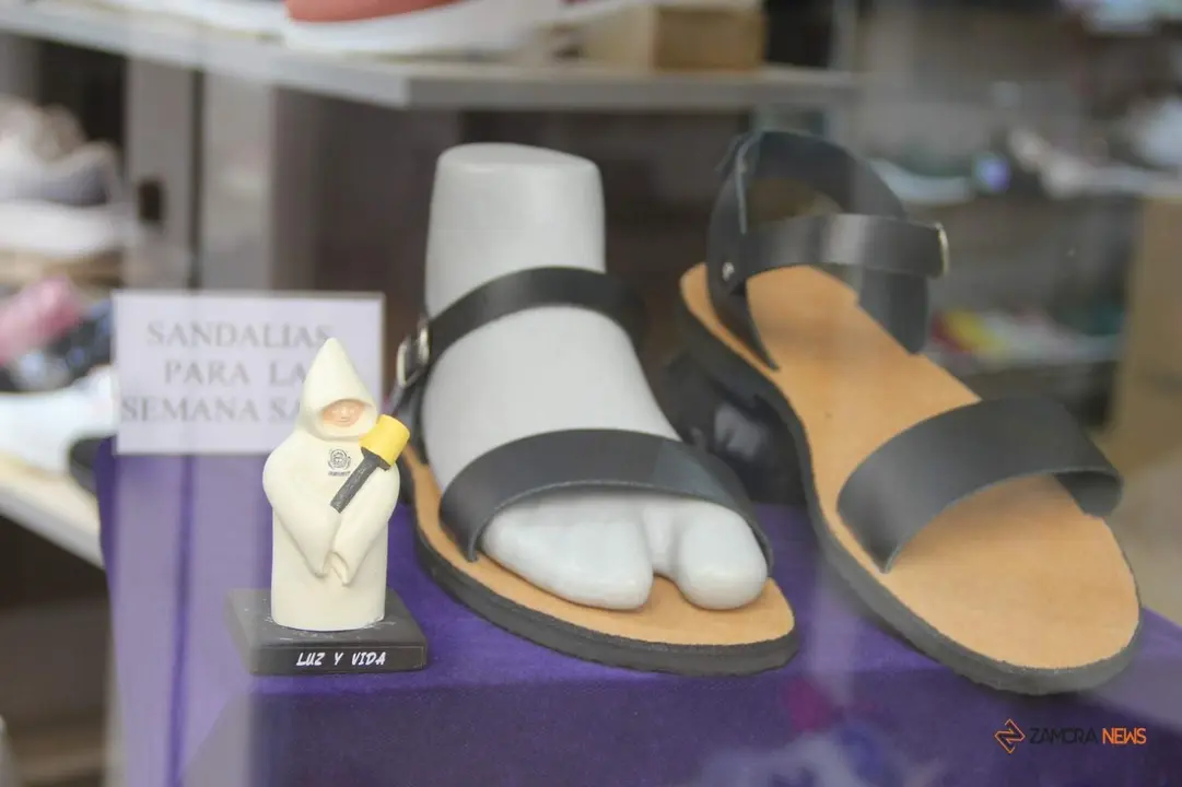 Escaparates decorados Semana Santa (3)