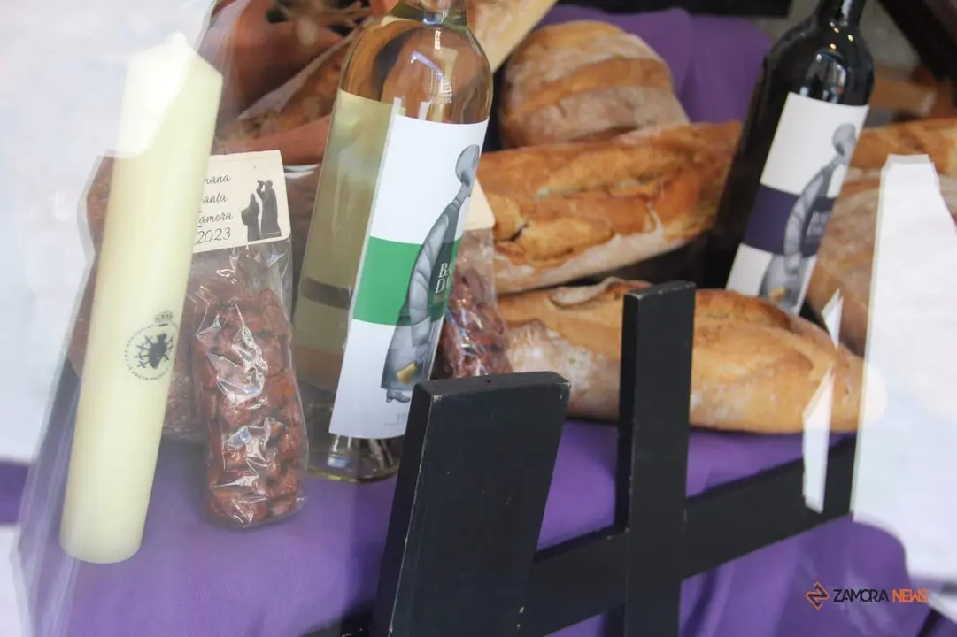 Escaparates decorados Semana Santa (4)