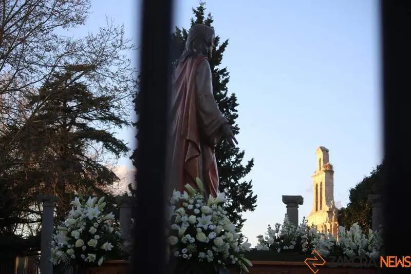 Procesión de Luz y Vida (21)