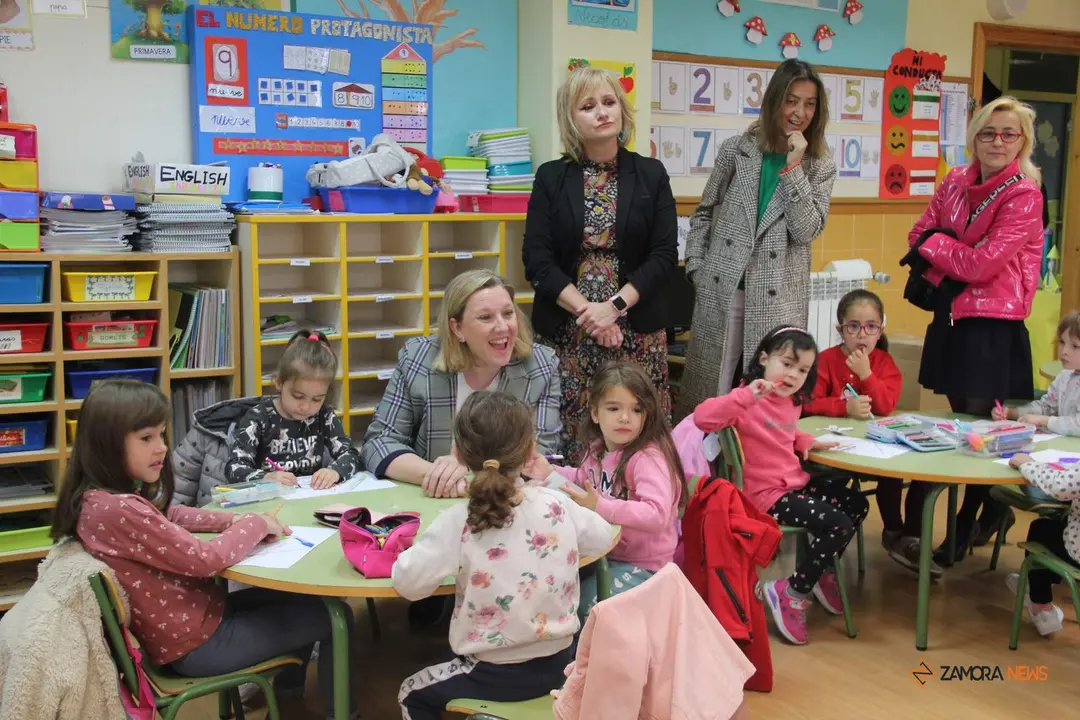 Visita Isabel Blanco al CEIP Obispo Nieto dentro del programa Conciliamos Semana Santa_6