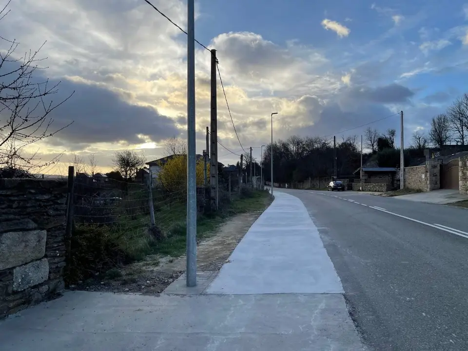 Obras en  la Carretera de la Estación en Puebla de Sanabria