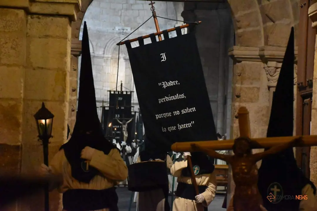 Salida Hermandad Penitencial de las Siete Palabras