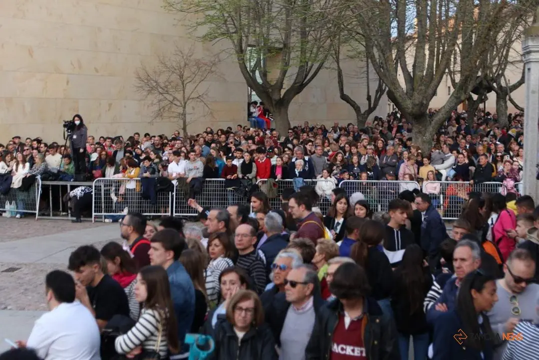 Zamora se sume en el Silencio ante el Smo. Cristo de las Injurias_52