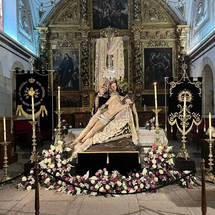 Nuestra Madre de Las Angustias