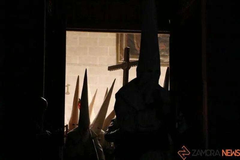 Procesión Jesús Yacente (5)