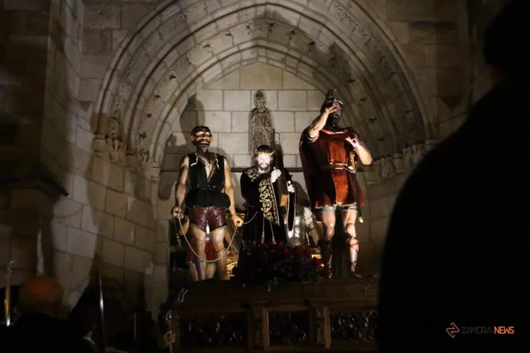 Salida de la cofradía de Jesús Nazareno_17