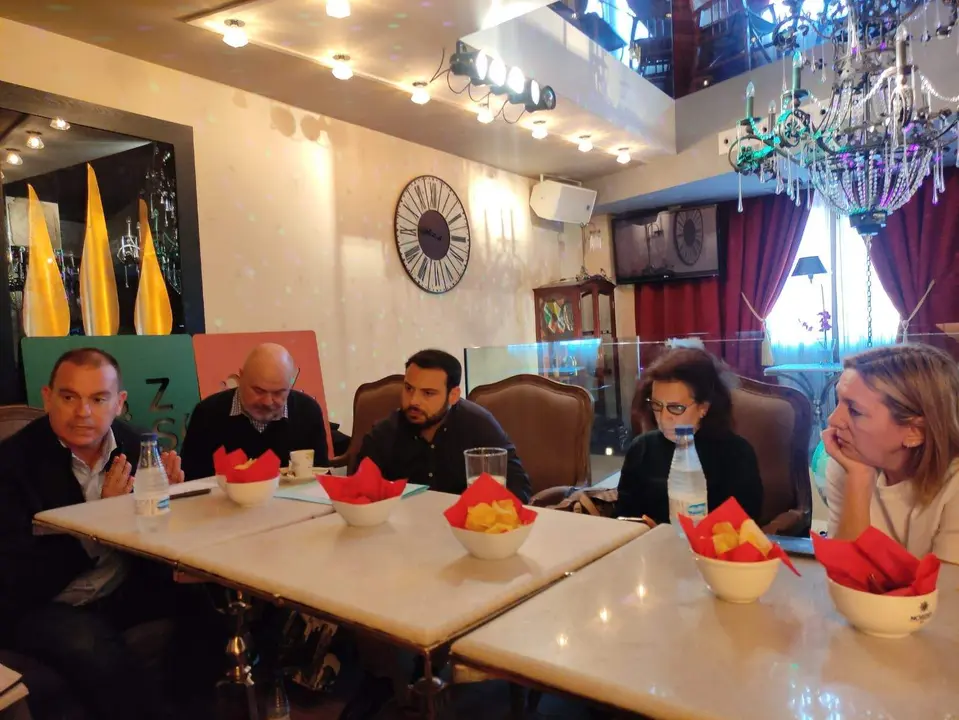 Reunión de Francisco Requejo y miembros de Zamora Sí con guías de turismo de Zamora