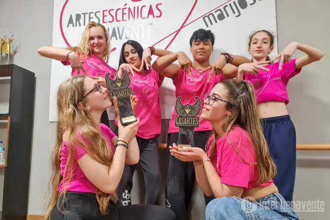 Bloomers, de Artes Escénicas Benavente, en la Escuela de Baile Mari José. Fotografía: Interbenavente.es