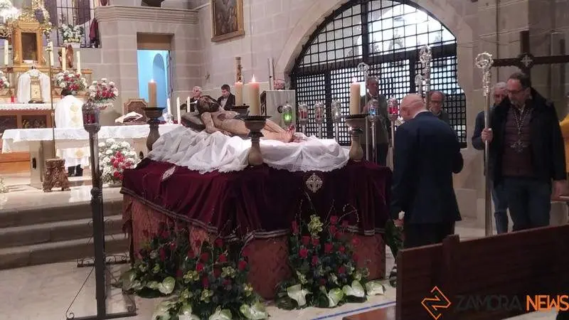 Vía Lucis en el Tránsito (1)