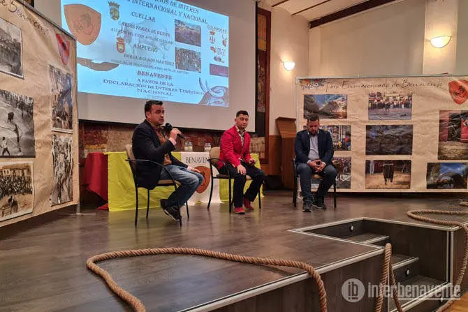 Charla vía Interbenavente.es