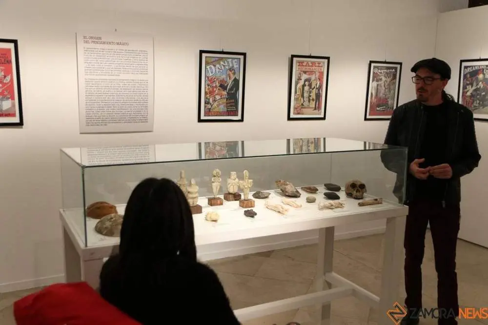 inauguración gabinete curiosidades Alhóndiga_4