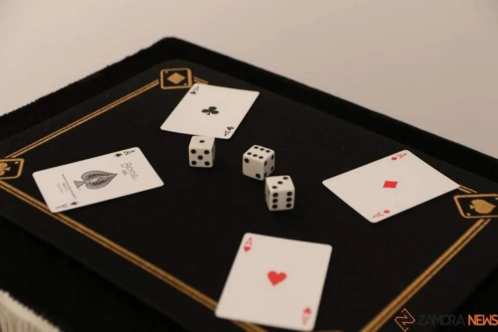 inauguración gabinete curiosidades Alhóndiga_23