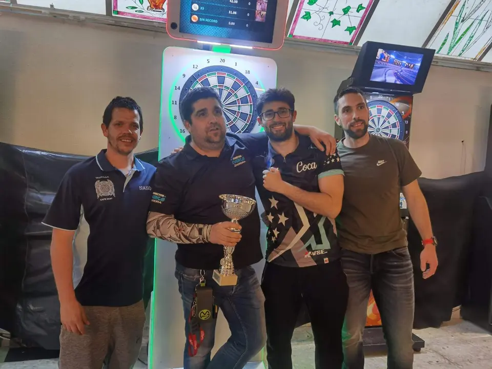 Imagen de los chicos del equipo Valhalla