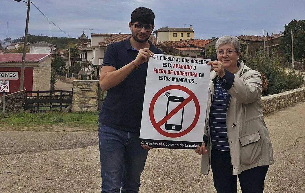 Ufones de Aliste durante la campaña "Pueblo apagado". Fotografía: CEDIDA