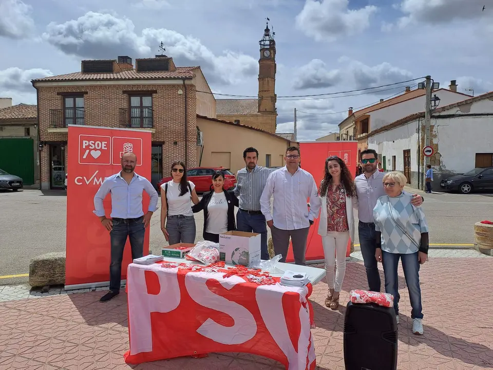 PSOE de Moraleja del Vino. Candidatura y visita Secretario General y Vicesecretaria