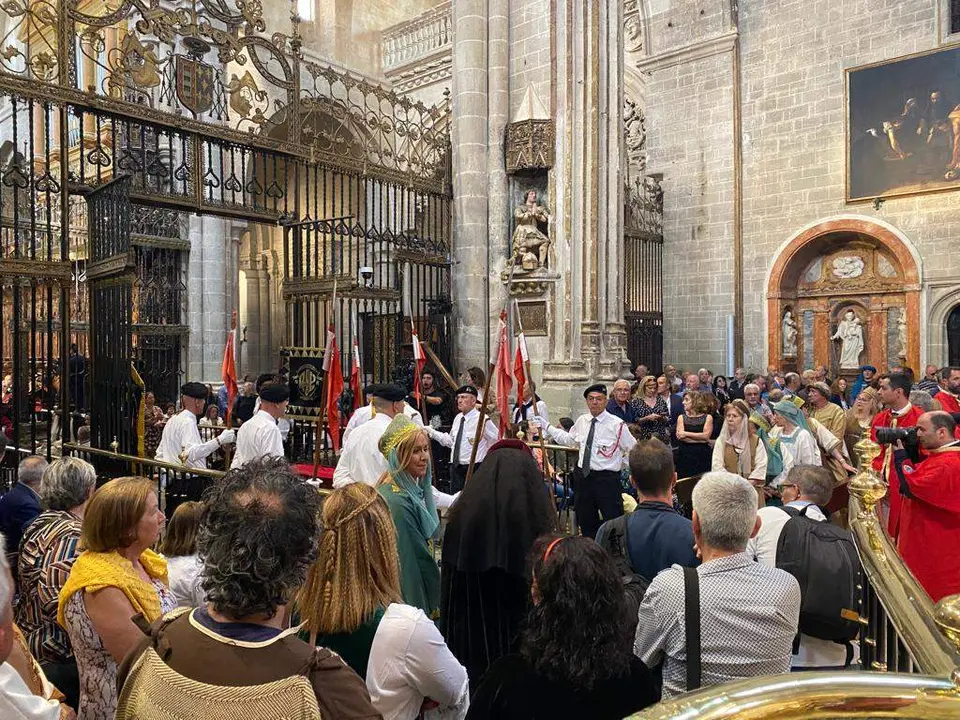 Actuación teatral en el atrio de la Catedral por el 900 aniversario de la investidura de Afonso Henriques. Fotografía: Diócesis de Zamora