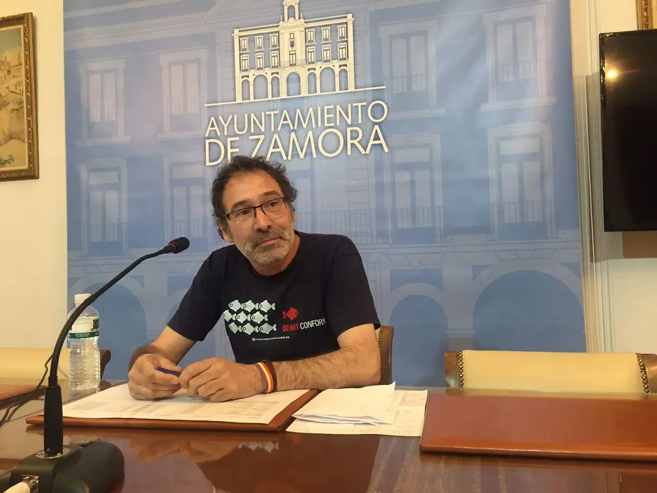 El teniente de alcalde, Miguel Ángel Viñas