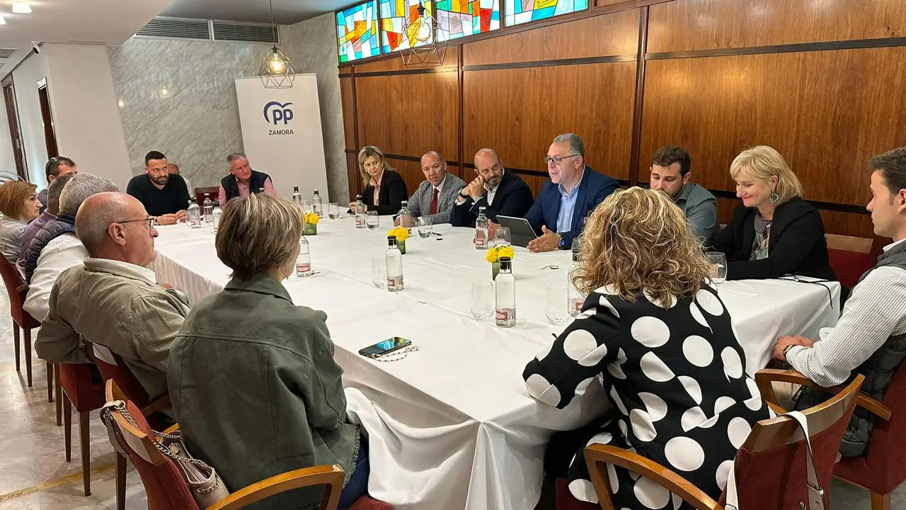 reunión PP