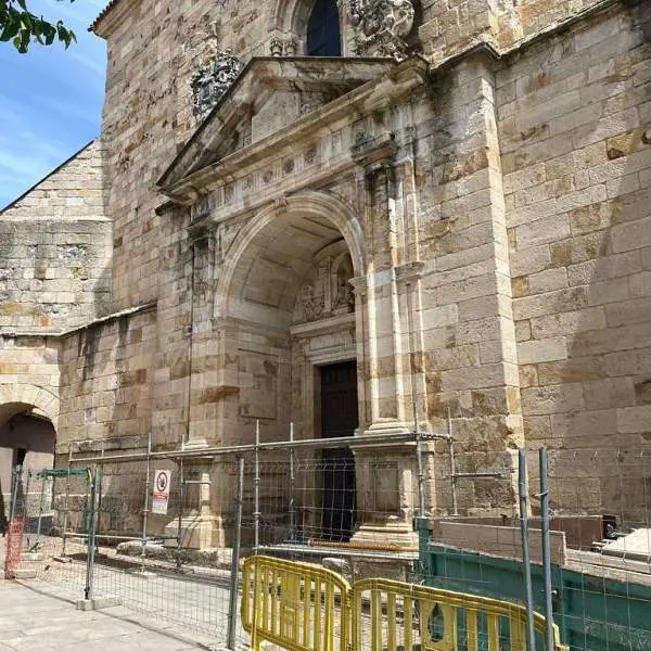 Fachada iglesia