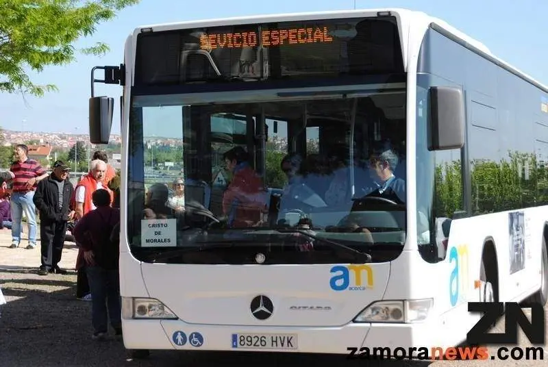 autobus urbano servicio especial