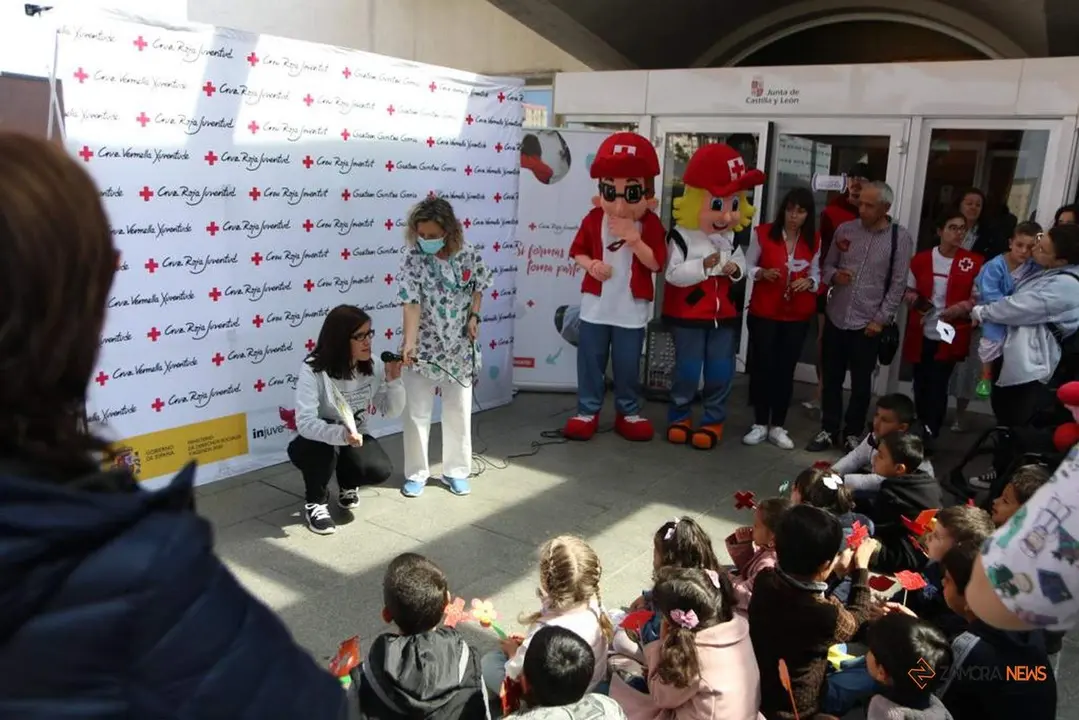 El Virgen de la Concha celebra el Día del Niño Hospitalizado_9