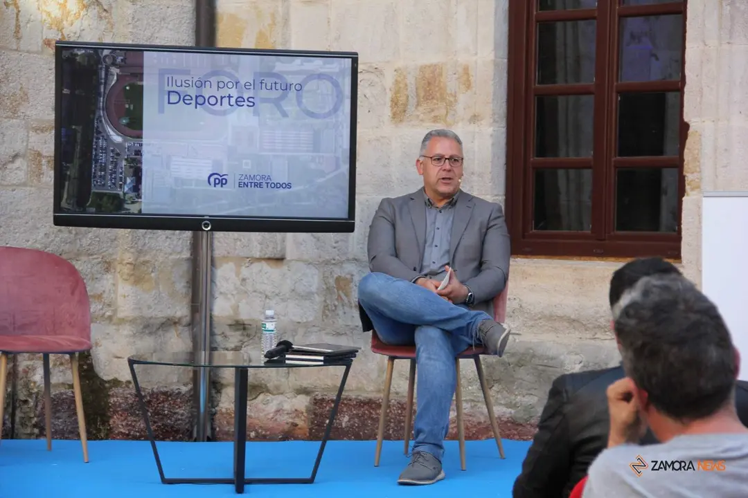  Prada expone las líneas del Programa de Gobierno  en materia de deportes para Zamora_4