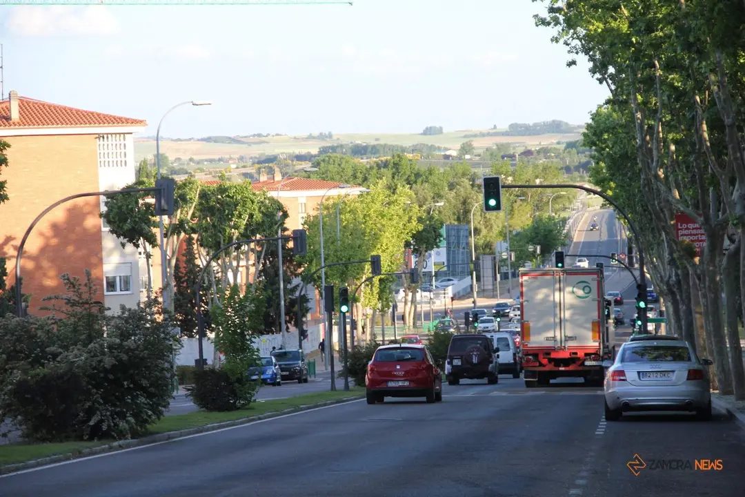 Tráfico en avenida Cardenal Cisneros_2