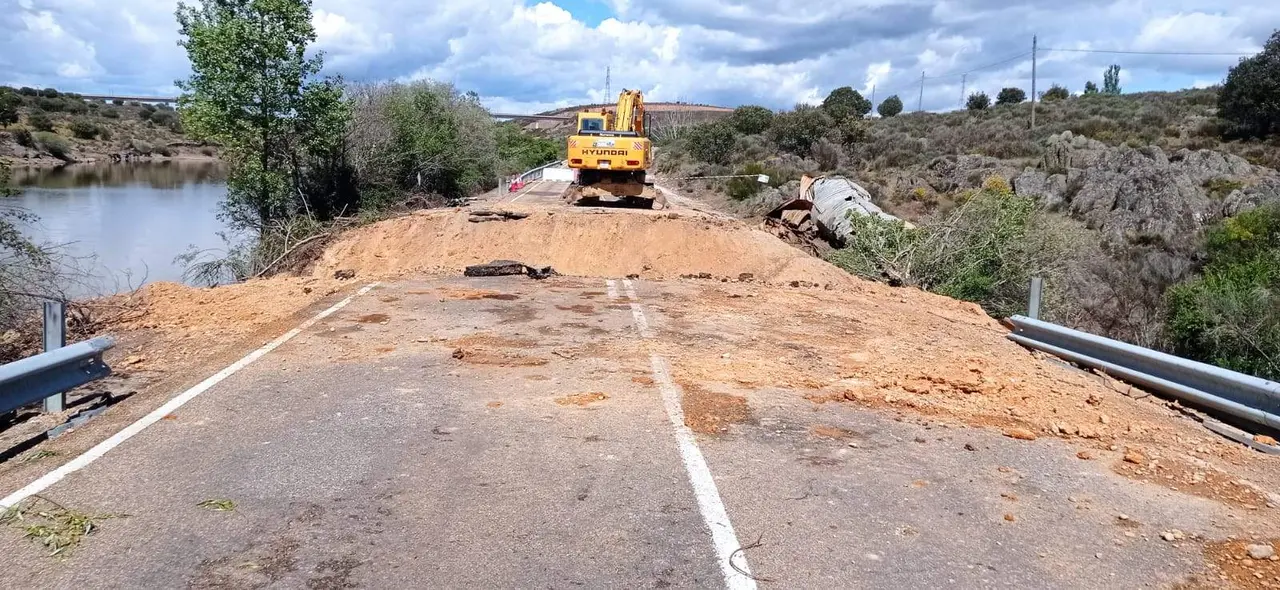 paso carretara Villardeciervos