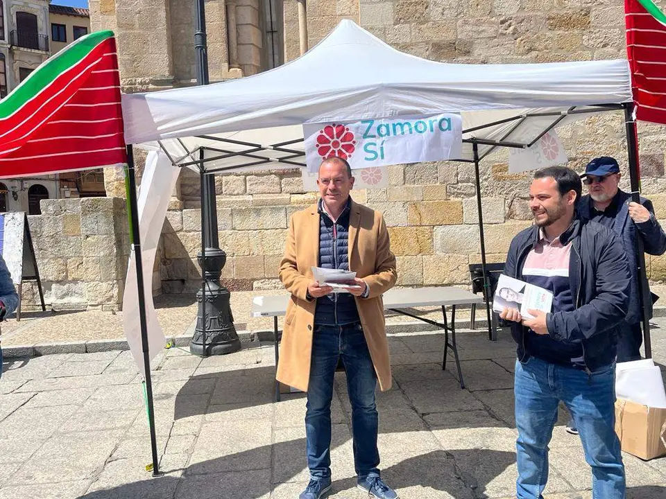 Francisco Requejo durante la campaña electoral de Zamora Si