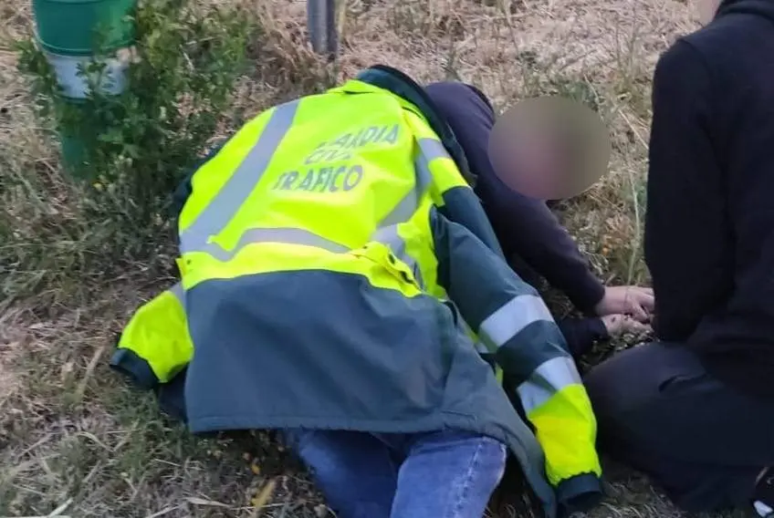 Auxilio a una zamorano que transitaba por la ZA-13