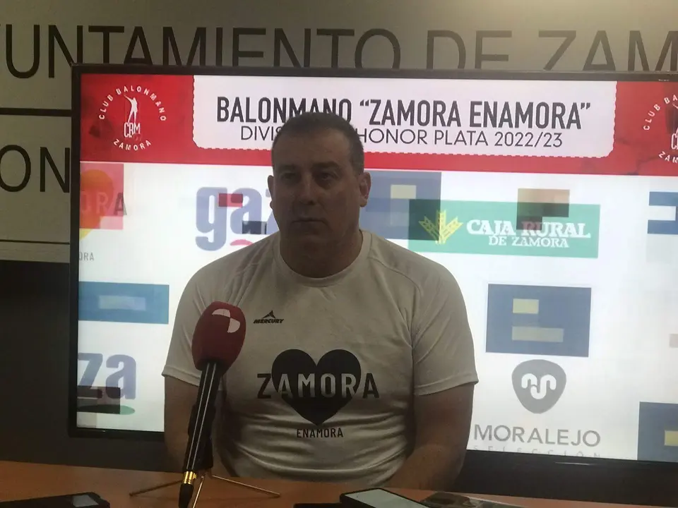 Fran González en rueda de prensa