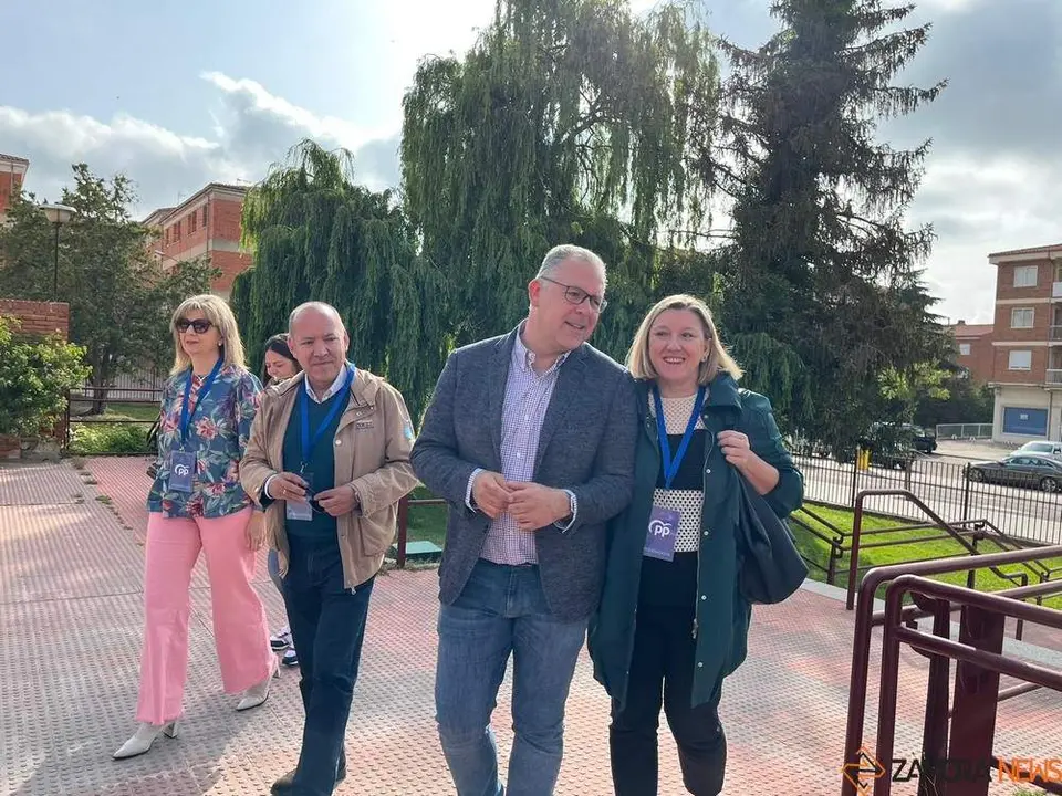 f0dc804a-c95d-456f-903c-0f73ee4e803e_tn