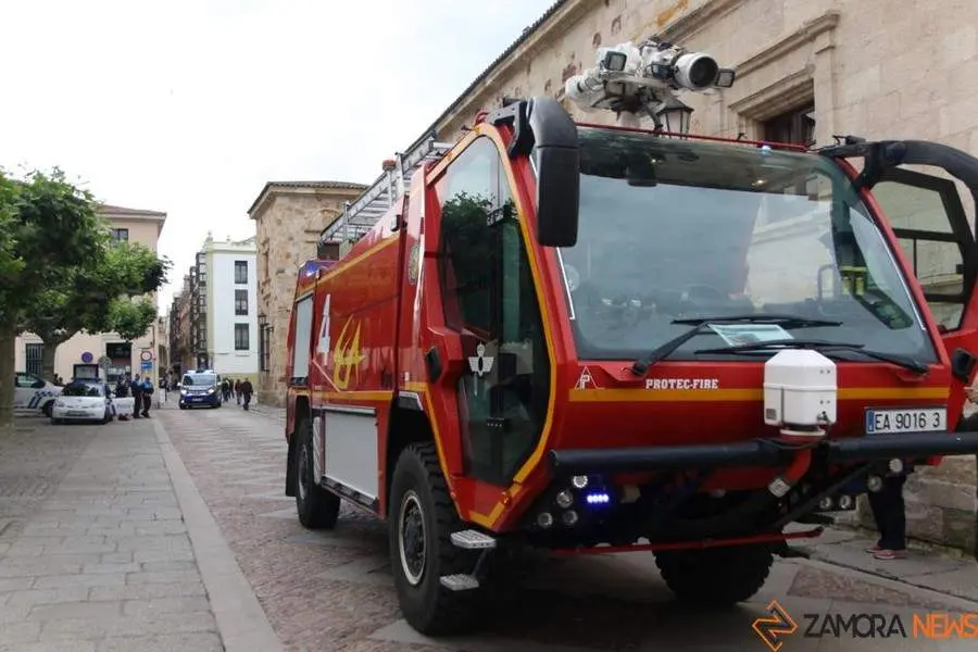 Exposici&oacute;n Fuerzas Armadas_5