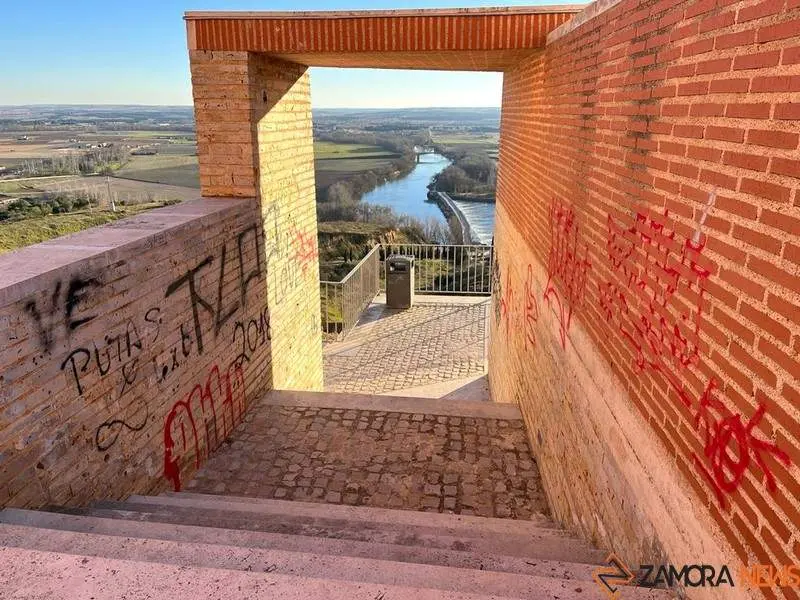 Grafiti Toro