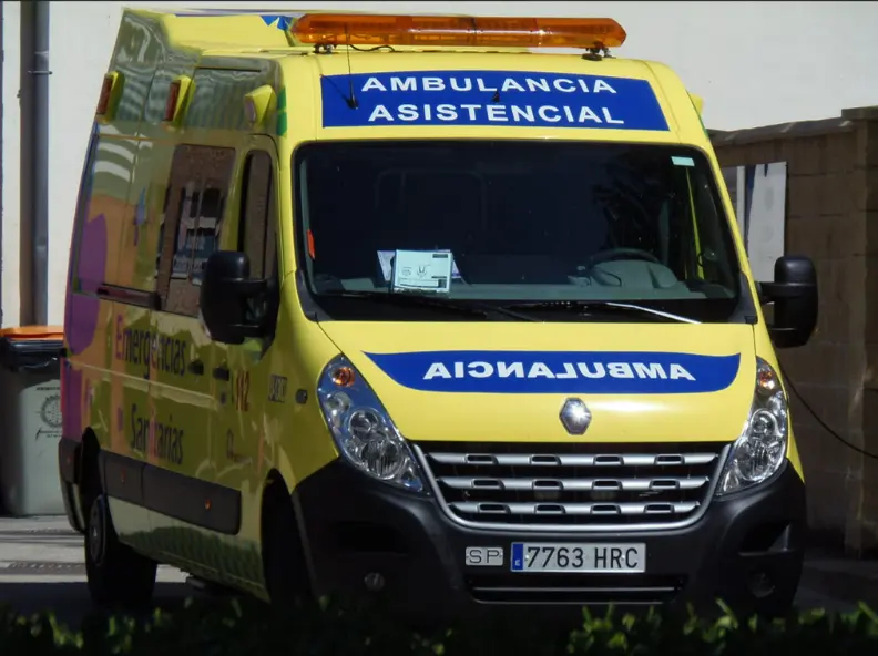 Fotografía de archivo ambulancia Sacyl