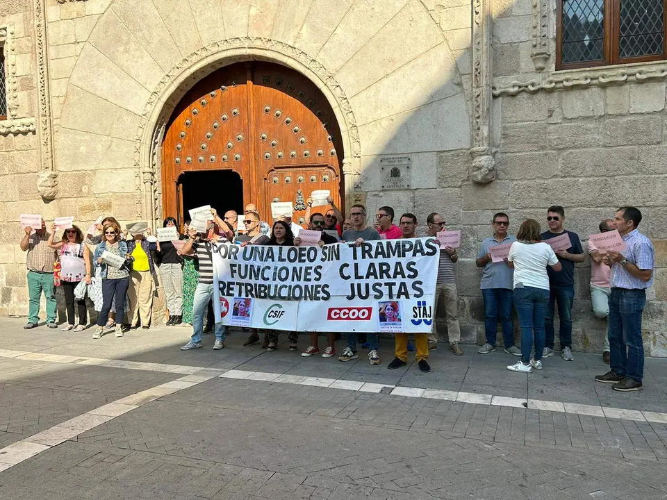 Protesta de los funcionarios de la Administración de Justicia a las puertas de la Audiencia Provincial de Zamora