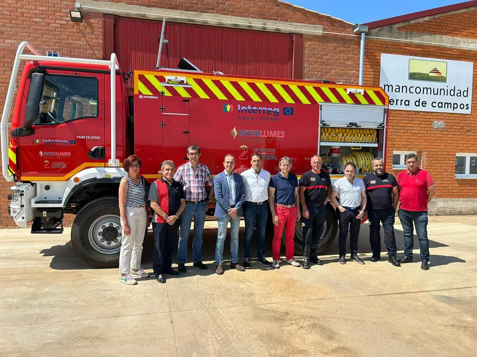 Nuevo vehículo autobomba para la Mancomunidad de Tierra de Campos. imagen de archivo