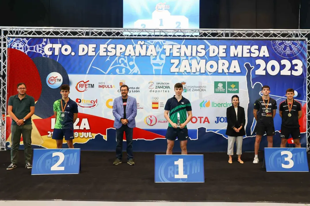 ganadres tenis de mesa