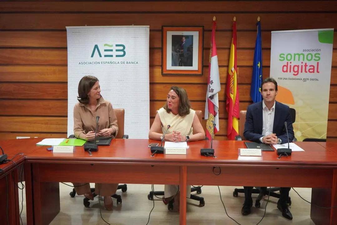 Firma del convenio 'Mi banca digital Fácil y segura'