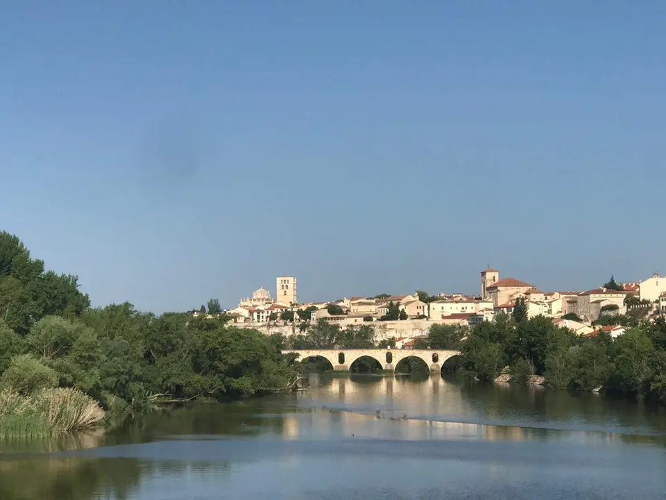 Río Duero y Catedral de Zamora