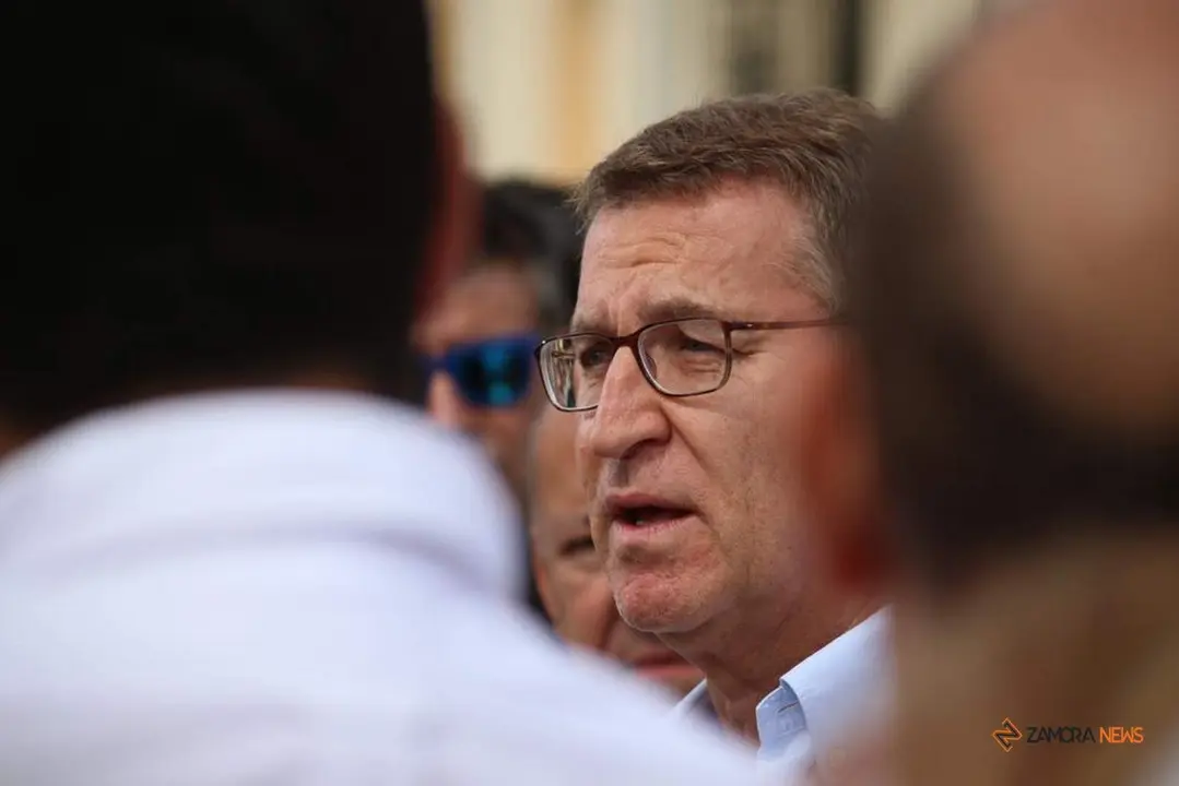 Visita de Alberto Núñez Feijóo a Corrales del Vino durante la campaña electoral del 23J_3