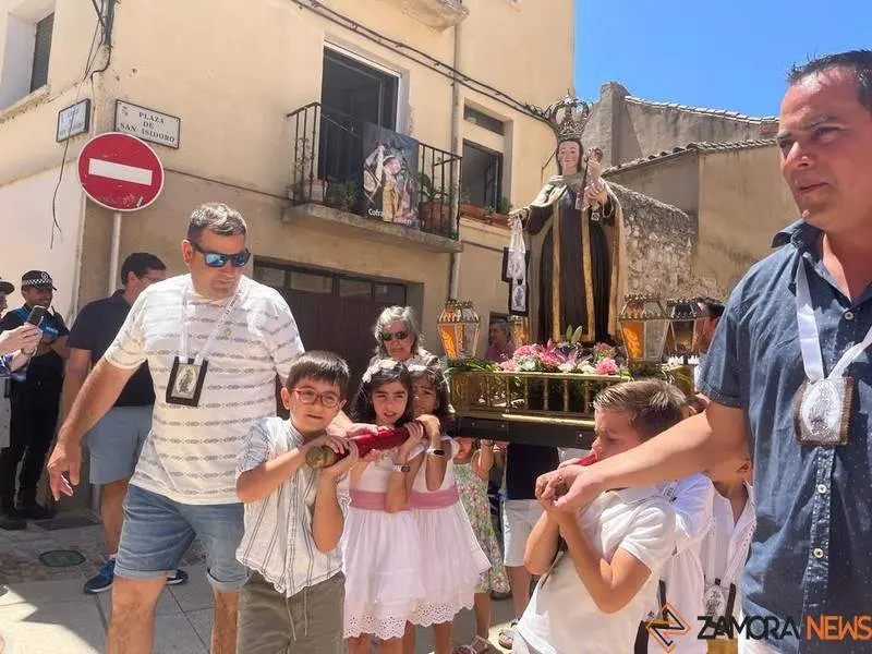PROCESIÓN VIRGEN DEL CARMEN- NIÑOS_19