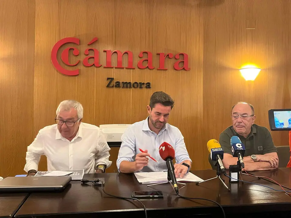 PSOE visita la Cámara de Comercio