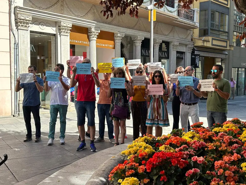 Funcionarios de Justicia en el acto del PSOE