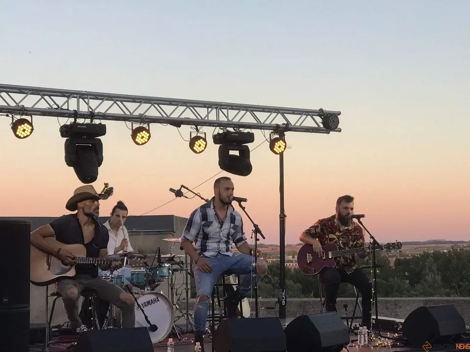 Gran Trailer en acústico en el Ramos_5